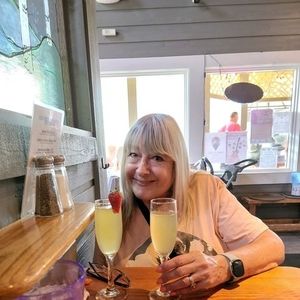 Meet your Posher, Donna